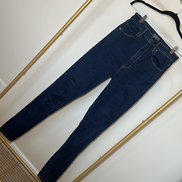 Abercrombie & Fitch - Ultra High Rise Super Skinny Ankle - Size 27 - 4L - Picture 3 of 7